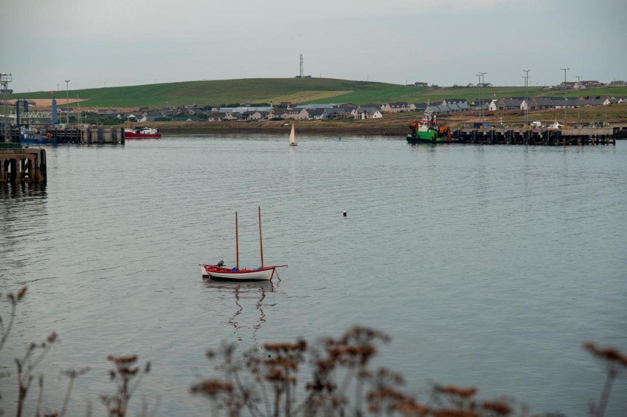 The Stromness Hotel Exterior photo